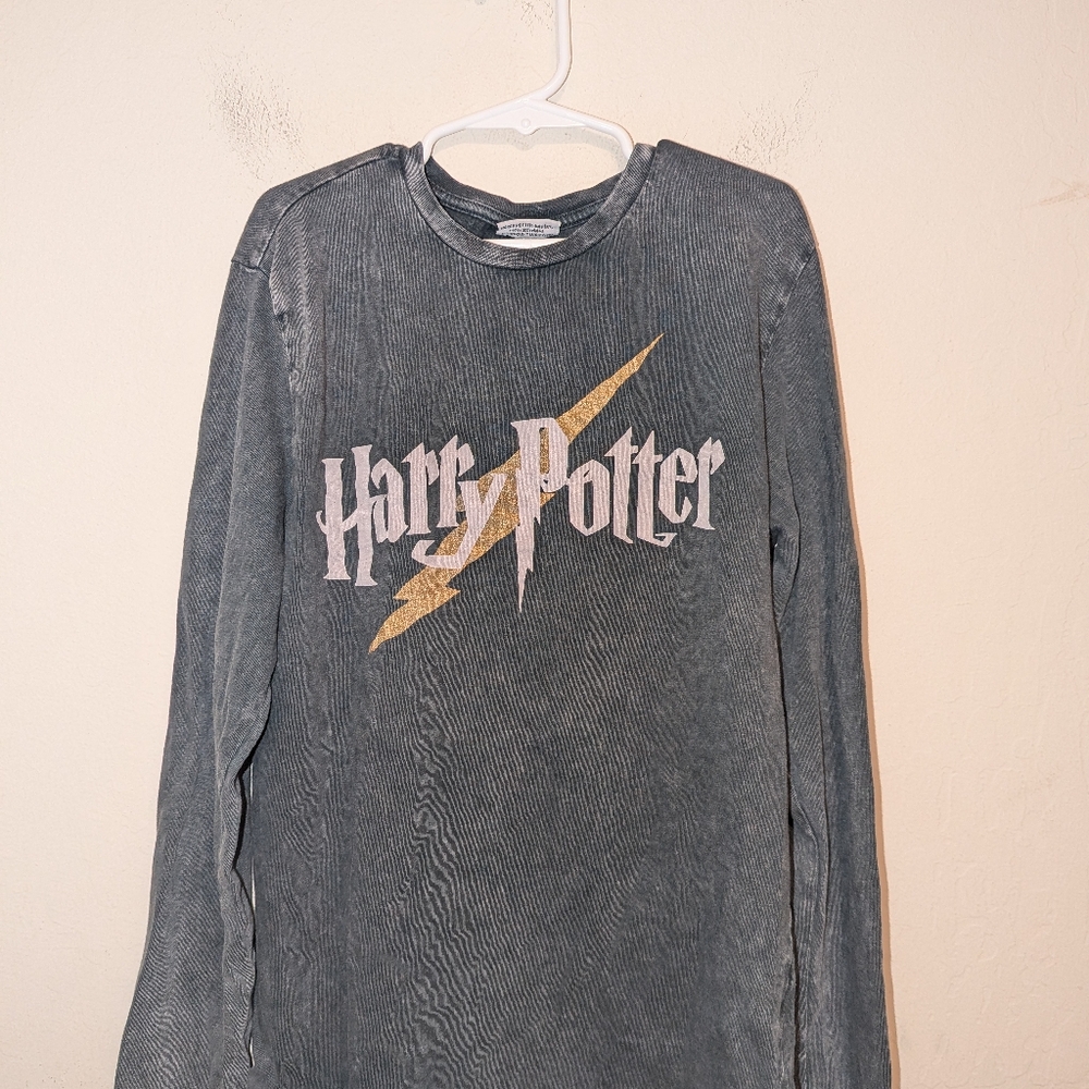 Harry Potter grey distressed long sleeve shirt size 10 to 11 years
